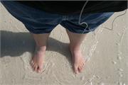 feet-on-the-beach2