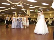 bridal-toss1